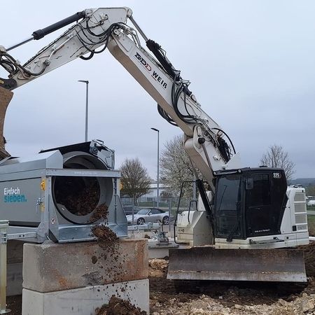 Siebanlage auf dem Lagerplatz in Steinheim am Albuch
