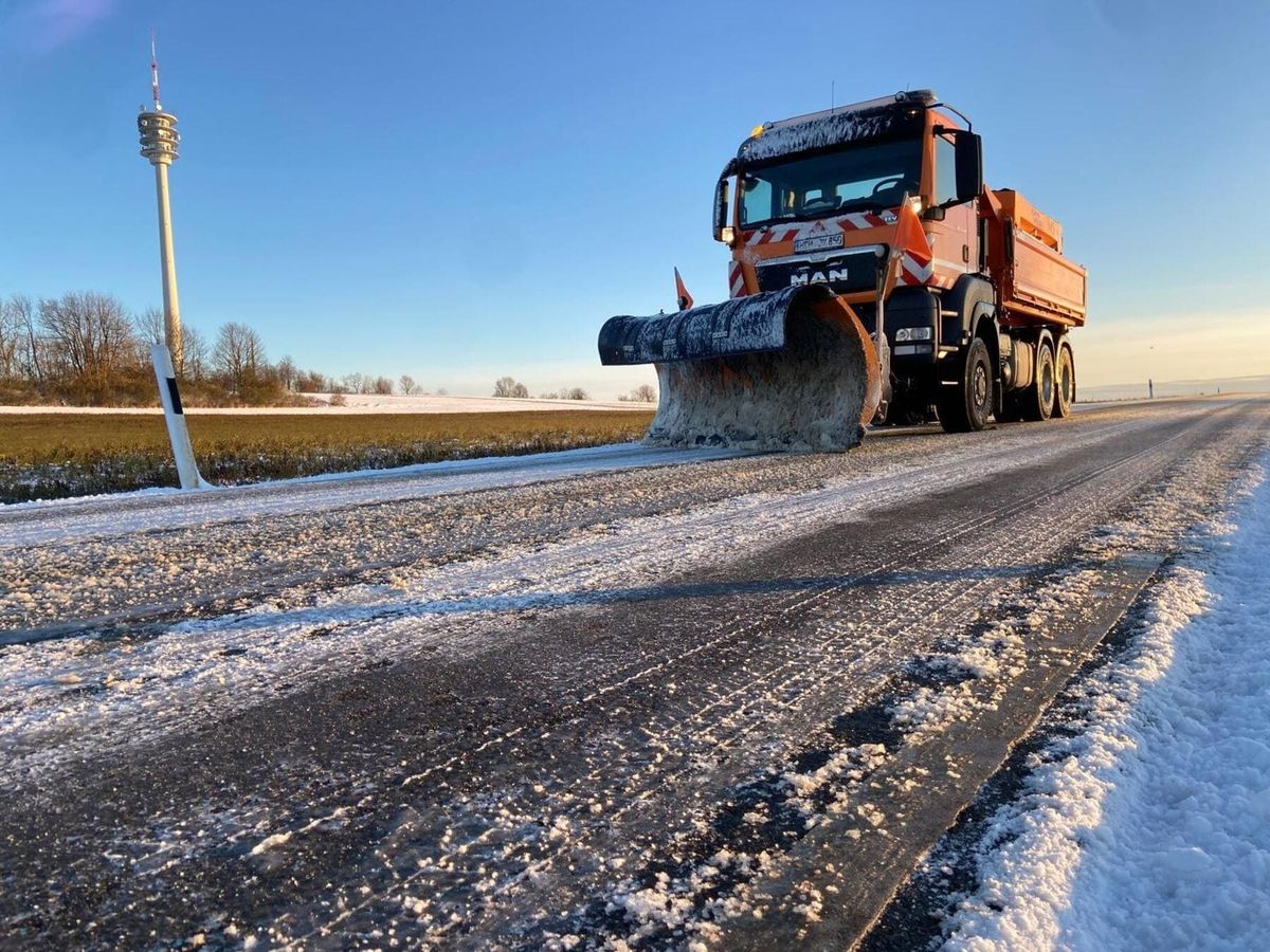 Winterdienst sorgt für befahrbare Straßen